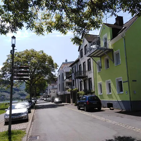 Haus Margarete Apartment Zell an der Mosel Exterior photo